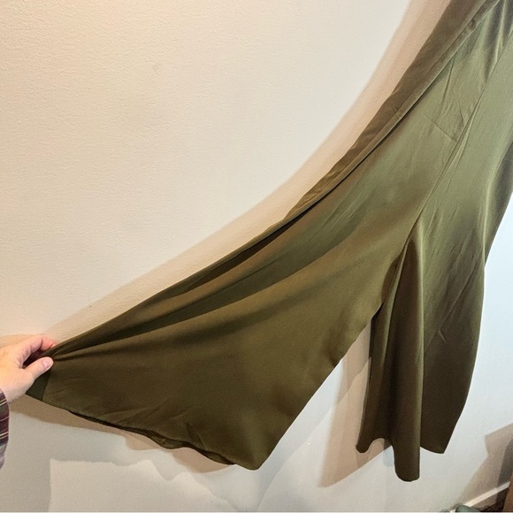 OAK & FORT Sz S Spaghetti Strap Wide Leg Zipper Closure Slinky Flowy Jumpsuit - Picture 5 of 10